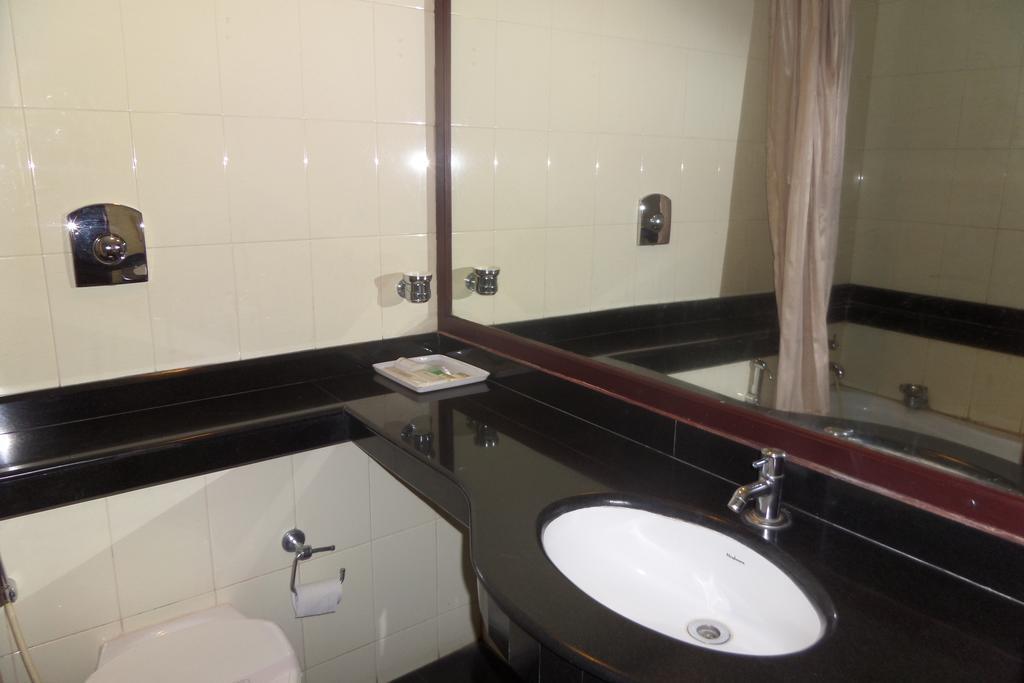 Hotel Elegance Kāladi 部屋 写真